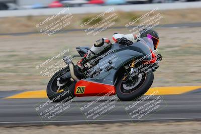 media/Jan-14-2023-SoCal Trackdays (Sat) [[497694156f]]/Turn 4 Set 2 (1030am)/